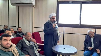 ندوة تعريفية بالقانون 152 لتوفيق أوضاع المشروعات غير المرخصة بحي غرب سوهاج