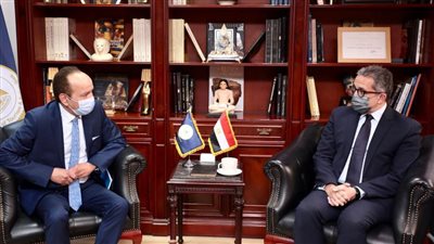 العناني يلتقي بالمدير الإقليمي الجديد لليونسكو