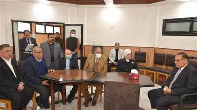 محافظ الشرقية يهنئ العاملين بمركز التدريب وتنمية الموارد البشرية لإدراجه ضمن المراكز المعتمدة