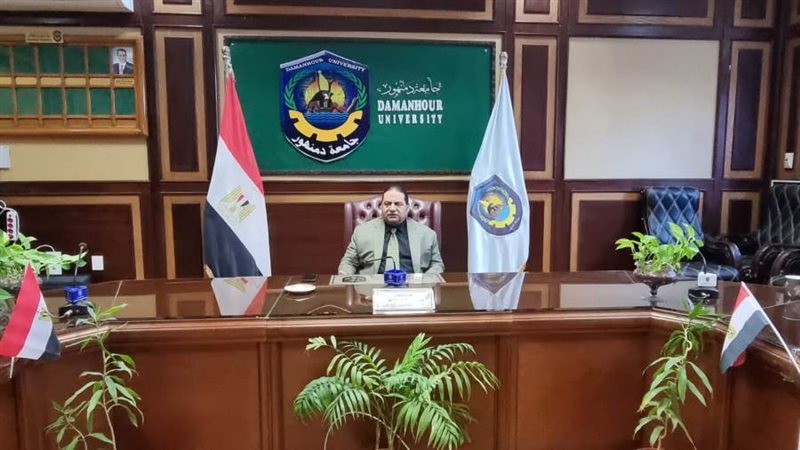 الدكتور عبد الحميد