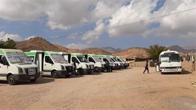 توقيع الكشف الطبي على 2085 حالة بقافلة طبية بقرية نزلة عبيد بالمنيا