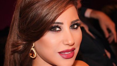 بالصور.. نجوى كرم تتباهى بهدايا عيد ميلادها