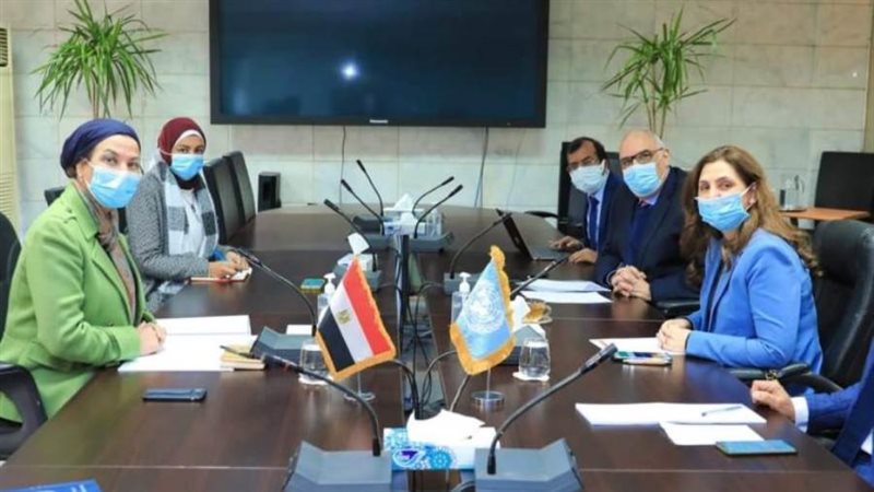 وزيرة البيئة