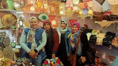أندية الفتاة والمرأة بالشرقية تشارك بصناعات يدوية وحرفية بمعرض ديارنا
