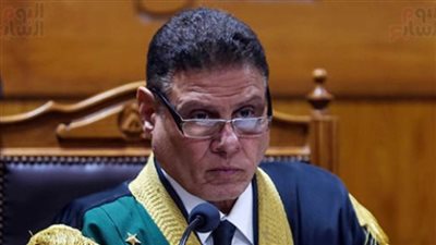 قاضٍ يعنف الفئة الباغية: يتخذون الدين ستارًا وذريعة للوصول للحكم