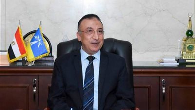 محافظ الإسكندرية يعلن بدء تنفيذ أعمال الخطة الاستثمارية للرصف للعام المالي 2021/ 2022