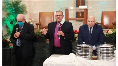 رئيس الطائفة الإنجيلية: نصلي من أجل سلام العالم وسلامة الشعوب