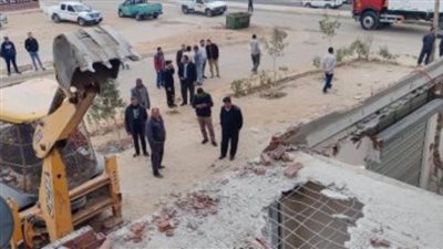 الجيزة تزيل 10 مخالفات بناء بحدائق الأهرام رصدتها وحدة المتغيرات المكانية