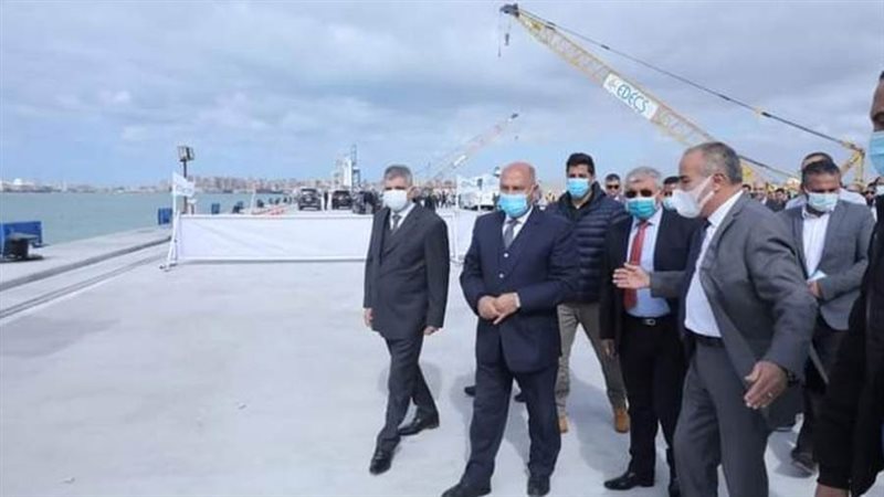 وزير النقل يتابع