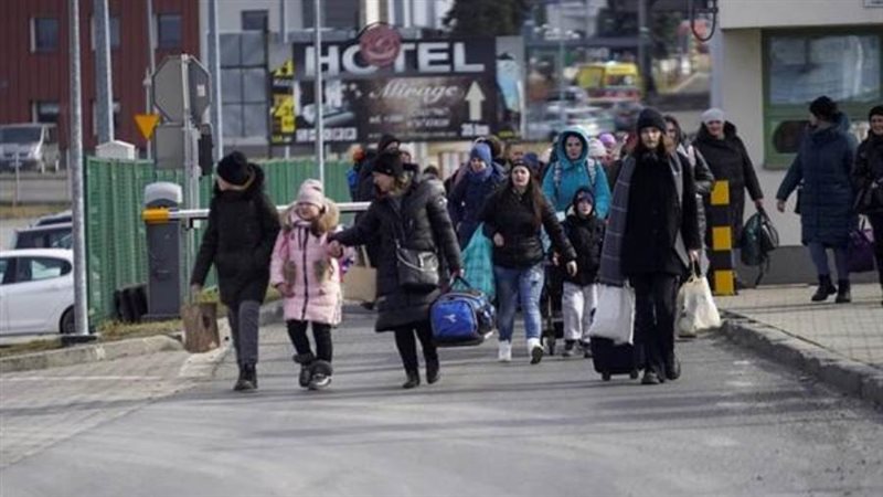 أكثر من 200 ألف أوكراني