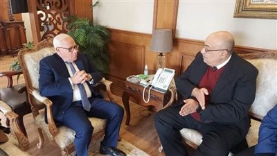 محافظ بورسعيد يبحث مع مساعد وزير التموين مستجدات العمل بقطاع التموين بالمحافظة