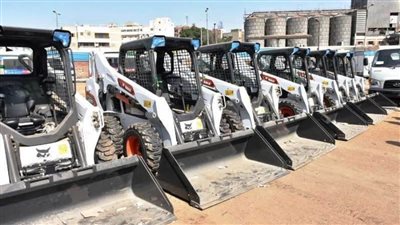 محافظ الشرقية يعلن دعم منظومة النظافة بـ30 معدة جديدة 