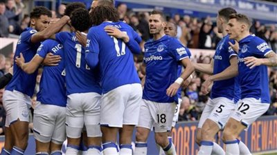 الاتحاد الأوروبي يجمد أصول أحد المساهمين بنادي 