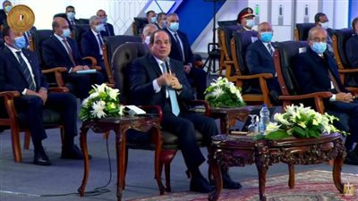 14 صورة توثق جولة الرئيس السيسي بمشروع الإسكان الفاخر 