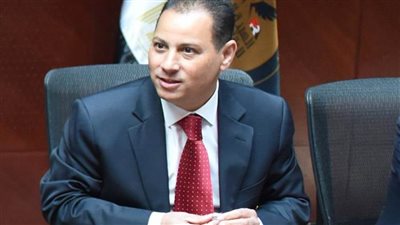 رئيس هيئة الرقابة المالية ينعى عبد الحميد إبراهيم