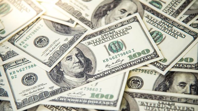 الدولار الامريكى