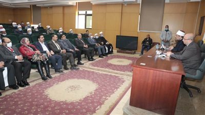  وزير الأوقاف يعقد لقاءً مع أئمة ودعاة بني سويف