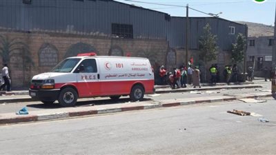 الخليل: 4 إصابات برصاص مستوطن بينهم ثلاثة أطفال