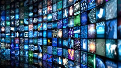 توقف عدد من وسائل الإعلام الأمريكية عن البث من روسيا