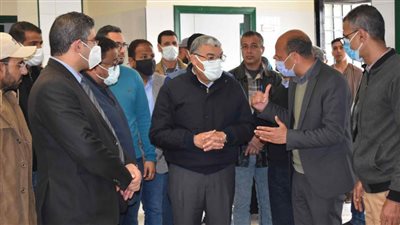 محافظ المنيا يتفقد مشروعات المبادرة الرئاسية 