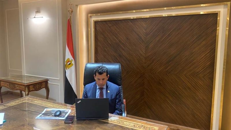 د. أشرف صبحى