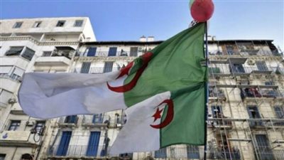 الجزائر تعلق نشاط سفارتها لدى أوكرانيا