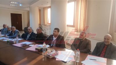 إجراء المقابلات الشخصية للتجديد لعدد 99 مدير ووكيل مدرسة بكفر الشيخ