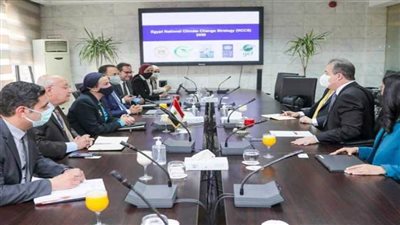 وزيرة البيئة تبحث مع مدير صندوق المناخ الأخضر التعاون في تنفيذ مشروعات المناخ