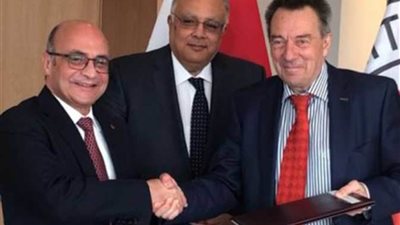 وزير العدل يوقع مذكرة تفاهم مع رئيس اللجنة الدولية للصليب الأحمر