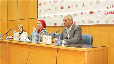 نائب رئيس جامعة أسيوط تشهد احتفالية باليوم العالمي للمرأة