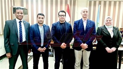 وكيل شباب كفر الشيخ يستقبل وفد الوزارة للإطلاع على آخر التطورات