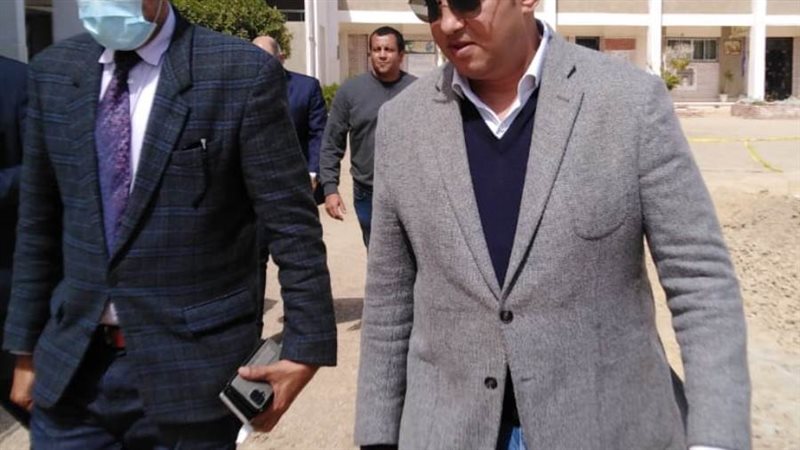 الفولي مع نائب وزير