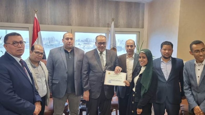 من جانب الندوه