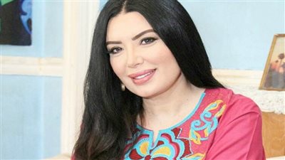 احتفال عبير صبري بيوم المرأة يضعها في خانة النرجسية والغرور