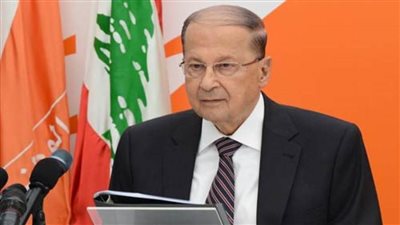 الرئيس اللبناني يبحث مع وزير الدفاع التطورات السياسية الراهنة في البلاد