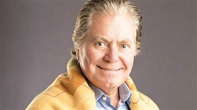 محمد رمضان يرد بطريقة مفاجئة على حسين فهمي