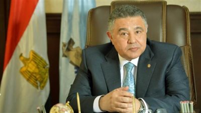 محافظ البحر الأحمر: الضرب بيد من حديد لمحتكري السلع والمتلاعبين بالأسعار