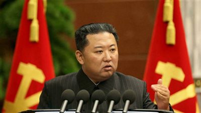 كيم يشيد بعلماء كوريا الشمالية بعد اختبارهم مكوّن 