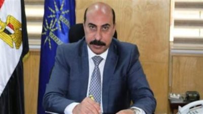 محافظ أسوان يسلم 30 منزلاً بعد ترميمها للأسر المتضررة من السيول