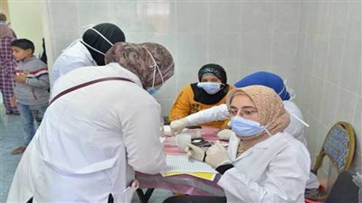 صحة البحر الأحمر تنظم عدة قوافل طبية وعلاجية بالقرى والمدن خلال مارس