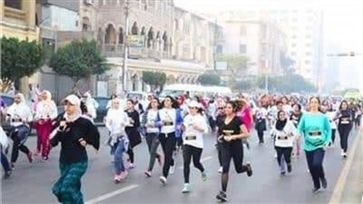 احتفالا بيوم المرأة.. أشرف صبحي: تمثل الركن الرئيسي في المجتمع
