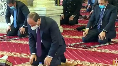 وصول الرئيس عبدالفتاح السيسي مسجد المشير طنطاوي لصلاة الجمعة 