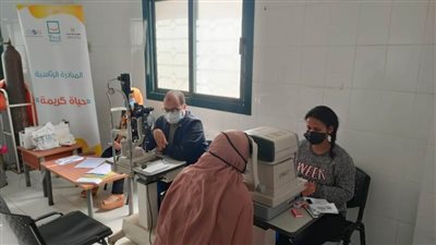 توقيع الكشف الطبي على ٥٤٠ مواطنا فى قرية الأمل البحيرة