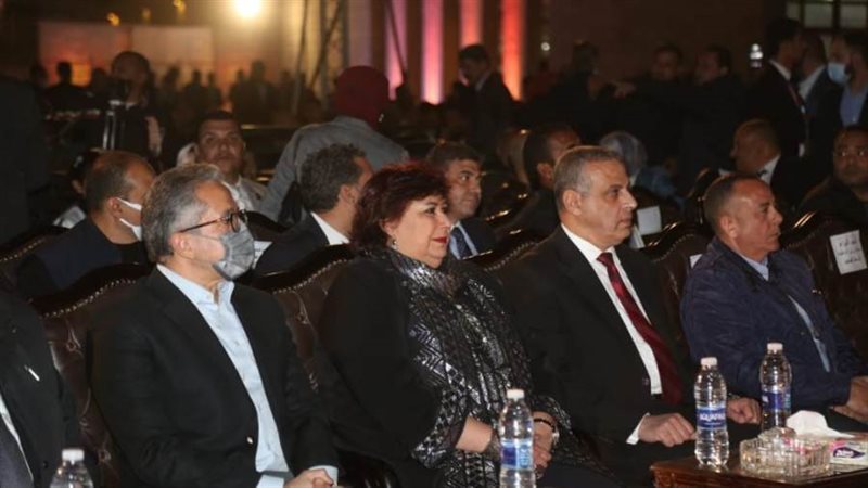 وزيرة الثقافة