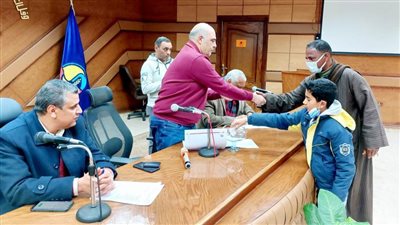 ضمن مشروع الأسر الأولى بالرعاية.. قرعة علنية لتسليم ٣٠ شقة سكنية بالبحيرة 