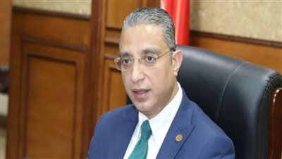 محافظ الفيوم: 116 ألف مواطن وطالب تلقوا لقاح كورونا ضمن حملة 