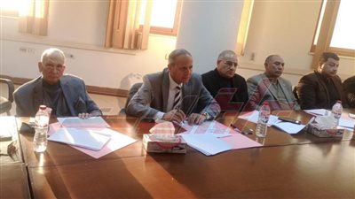 عبدالله يترأس لجنة إجراء المقابلات الشخصية للتجديد لعدد 141 وكيل مدرسة