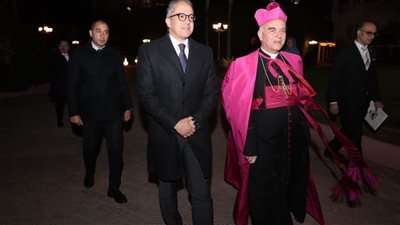 وزير السياحة والاثار يشارك فى الاحتفال بمرور 9 سنوات على انتخاب بابا الفاتيكان