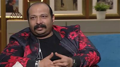 الفنان محمد ثروت: سمير غانم 