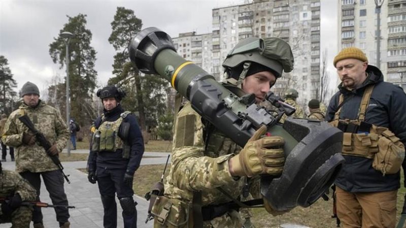 عسكريون روس في أوكرانيا